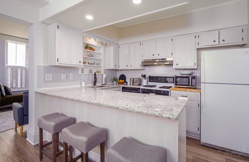 Galena House | 30+ Day 3BR Home One Blk off Historic Main St. Galena w/Pking and W/D