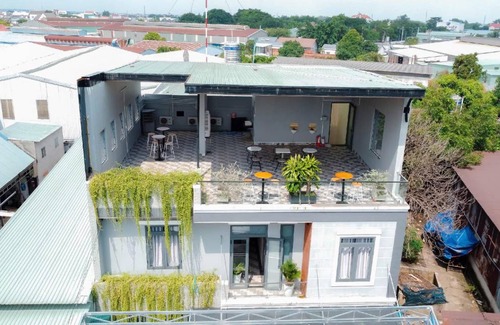 Tan Uyen Town Hotel | 30 m² Hotel ∙ 4 guests