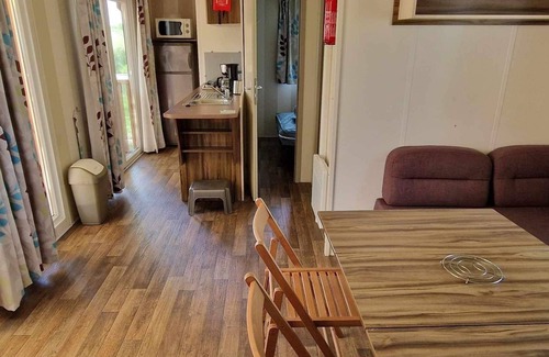 La Boissiere-de-Montaigu House | 30 minutes from puy du fou, air-conditioned mobile home in quiet family campsite