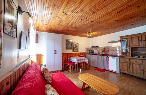 Saint-Martin-Vesubie Apartment | 300m from the heart of the village, studio, 25m², new, quiet, great view