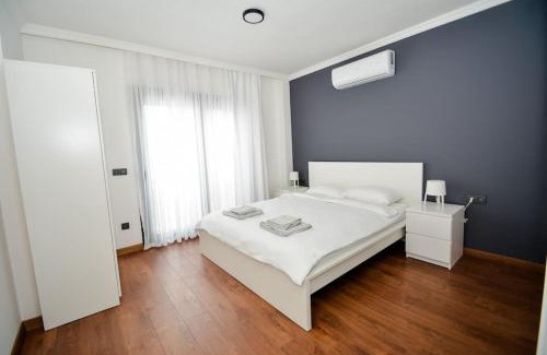 Turgutreis Apartment | 300m to Beach 2 Bedroom Upstairs Flat with Pool B2 - Yeni Dünya Bodrum