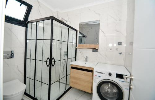 Turgutreis Apartment | 300m to Beach 2 Bedroom Upstairs Flat with Pool B2 - Yeni Dünya Bodrum