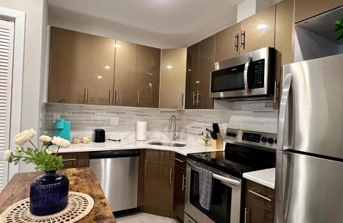 Logan Square Apartment | 304Stunning and comfy 1BDR APT in Center city