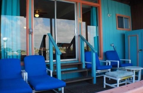 Port Mansfield Condo | 307 S. Harbor 9 - Spacious condo with deck and fishing lights