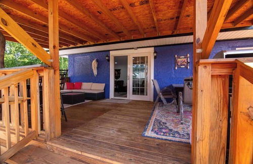 Chattanooga Apartment | 30d+ Two bedroom apartment, each with private bathroom, down town Chattanooga.