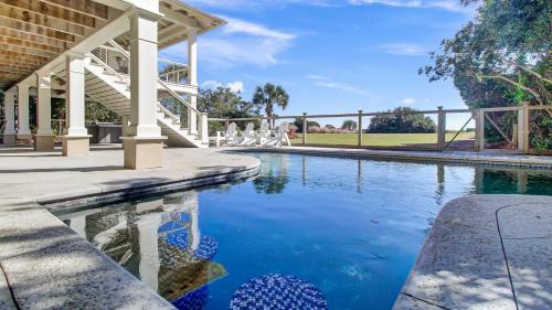 Isle of Palms House | 3100 Palm Boulevard by AvantStay Beachfront Ocean Views Private Pool