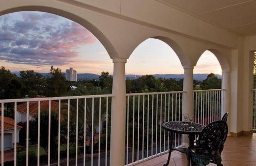 Ashmore Resort | 320 m² Resort ∙ 3 bedrooms ∙ 127 guests