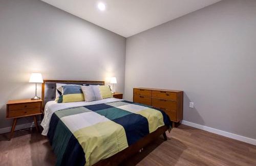 Dunellen Apartment | 328 Modern 2BR Apt