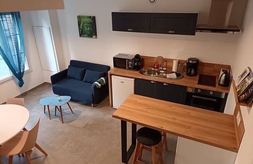 Doudeville House | 33m2 Modern Duplex - Elegance and Comfort