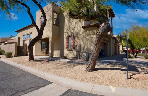 Mesa Condo | 3422 e university 20 · Fantastic 2 Bed Townhome in Central Mesa