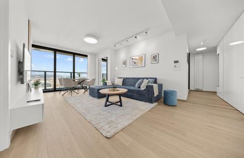 Nivy Apartment | 34th floor - Touch the clouds in the tallest building in Bratislava EUROVEA