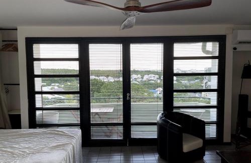 La Possession Apartment | 35 m2 studio 2 private parking spaces