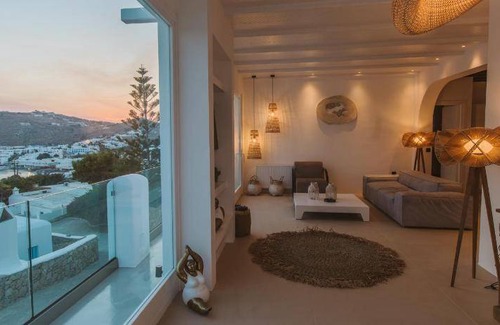 Paraga Resort | 350 m² Resort ∙ 6 bedrooms ∙ 127 guests