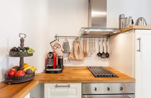 Laaber Apartment | 35qm große, komfortabel eingerichtete, 2014 sanierte FeWo
