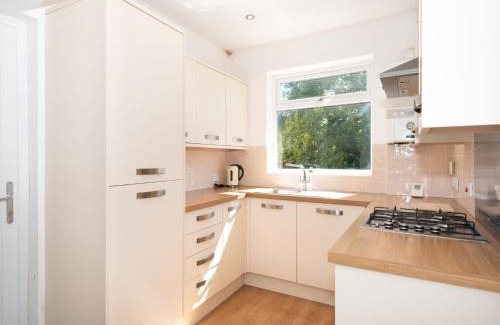 York House | 36 Westminster Road Bright & Spacious 2-Bed Home in York with Garden Pass the Keys