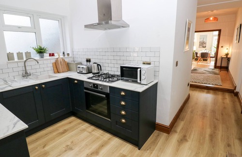 Porthcawl Cottage | 36A Mary Street