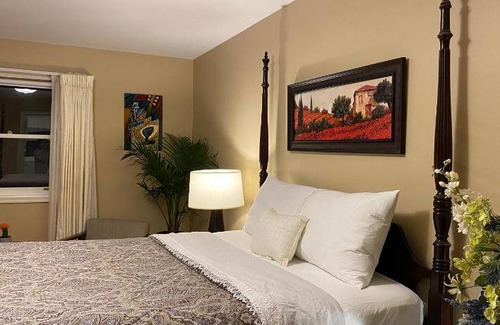 South End Bed & Breakfast | 37 m² Bed and breakfast ∙ 1 bedroom ∙ 2 guests