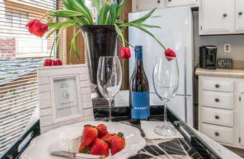 Northwest Carmel Apartment | 3797 Pine Place apts