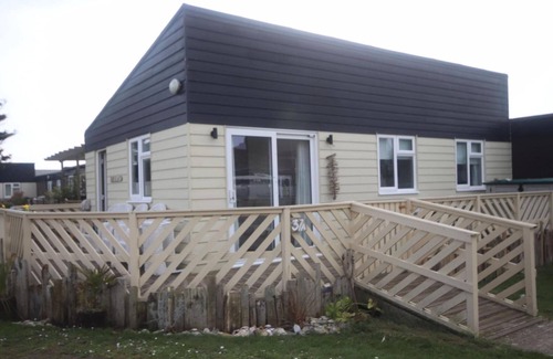 Earnley House | 37A Medmerry Park 2 Bedroom Chalet