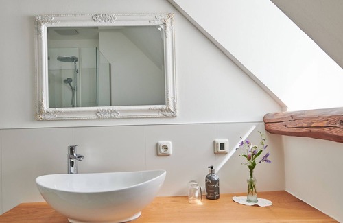 Waidhofen An Der Ybbs Apartment | 38 m2 apartment on the upper floor, 1 room + bathroom/WC, 1 to 4 people