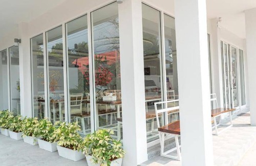 Sisaket Hotel | 38 m² Hotel ∙ 4 guests