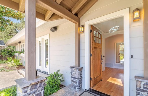 Del Monte Forest House | 3835 Molly's Cove home