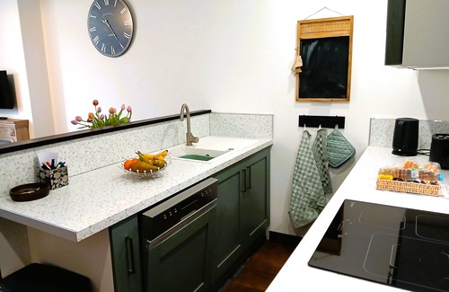 Moulins Apartment | 38m² refurbished apartment with private garden