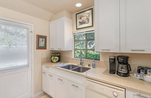 Northwest Carmel House | 3903 Mabuhay - Walk to Downtown and the Beach