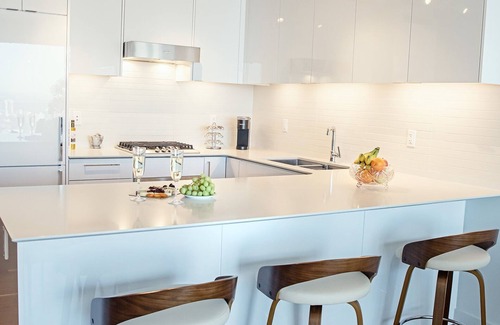 Downtown Edmonton Condo | 39th Floor Luxury Suite|Walk to Roger'sPlace&DT|Pool&Gym