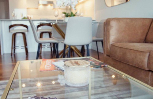 Downtown Edmonton Condo | 39th Floor Luxury Suite|Walk to Roger'sPlace&DT|Pool&Gym