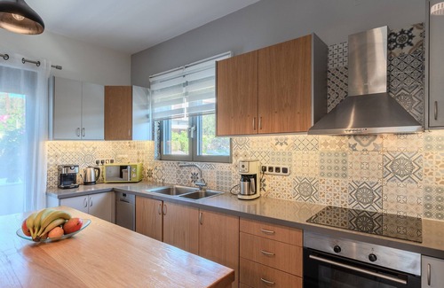 Xiro Chorio Villa | 3A's Family luxury villa near Rethymno & all amenities