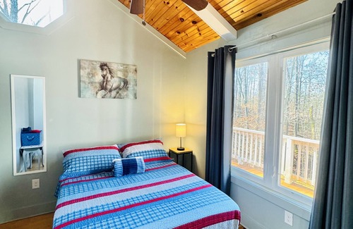 Goode Other | 3bd/2 ba Farm-Relax & Disconnect w/Scottish Highland Cows