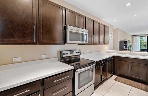 Coco Condo | 3BD Beauty in Coco - Have Coffee or Meals Overlooking Pool
