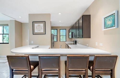 Coco Condo | 3BD Beauty in Coco - Have Coffee or Meals Overlooking Pool