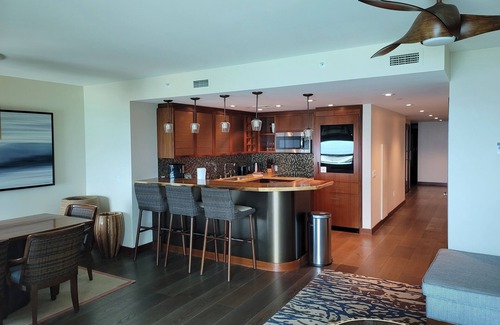 Waikiki Apartment | 3BD Grand Islander Penthouse Hilton Hawaiian Village