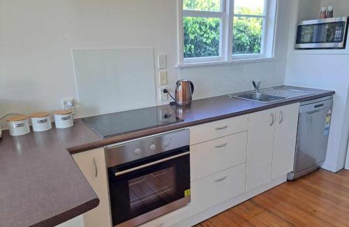 Richmond House | 3bdrm plus Sleepot Home,