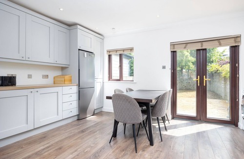 Rathmines House | 3Bed W/Backyard 10min to Milltown Tram & Bus Stops
