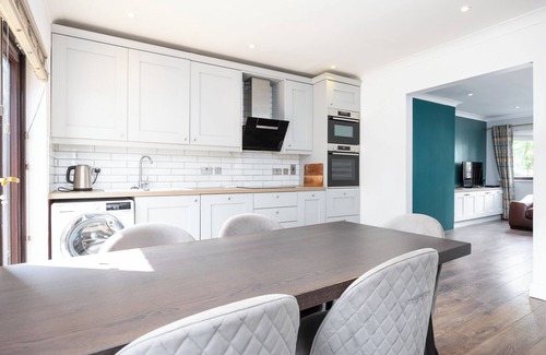 Rathmines House | 3Bed W/Backyard 10min to Milltown Tram & Bus Stops