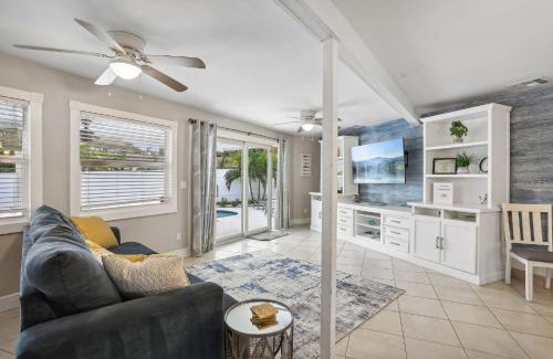 Boynton Beach House | 3BR 2BA Heated Pool Home Pool Table Great Location