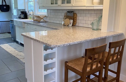 North Sea House | 3BR 3BA one-level home with Pool. Walk to private bay beach. Tennis, BB, kayak