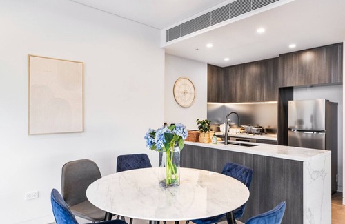 Lidcombe Apartment | 3BR apartment close to Accor Stadium