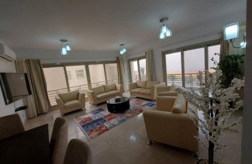 Al-Khalifa Apartment | 3BR APT, free pool access, EMMAR Uptown Cairo