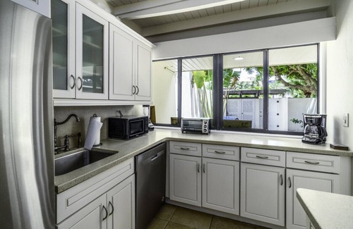 Frydendal Condo | 3BR condo w/Pool - walk to the beach in 5 mins!