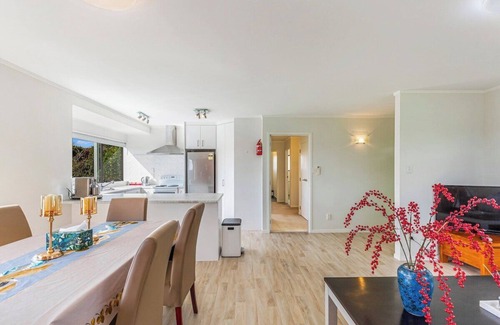 Massey House | 3BR Family Home with Patio in Massey