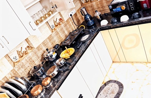 Gachibowli Apartment | 3BR Hill View Apartment in Gachibowli Hyderabad by Homeyhuts