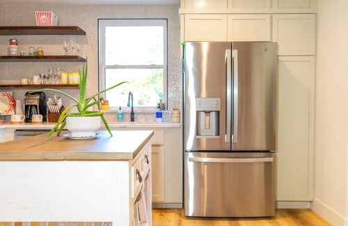Saint Jo House | 3BR in Saint Jo, Near Wineries & Square