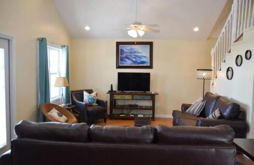 Stacy House | 3BR Loft Cozy House Fishing Boating Views