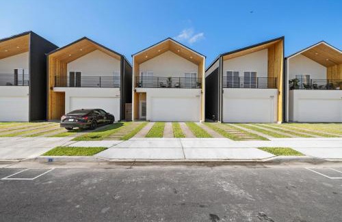 McAllen Apartment | 3BR lovely Townhouse in McAllen
