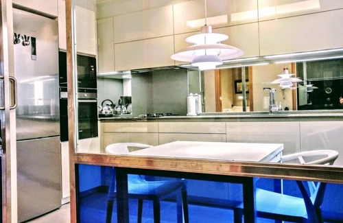 Dreta de l'Eixample Apartment | 3br Modernist Pg de Gràcia high ceilings - Dandi
