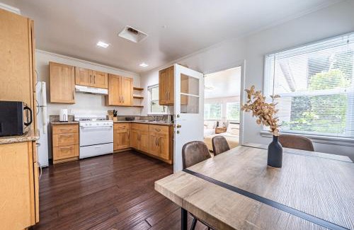 Pico Apartment | 3BR Santa Monica Home, Ideal for Groups!